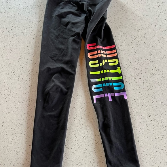 Girls clothes lot size 6-7 - Picture 8 of 12